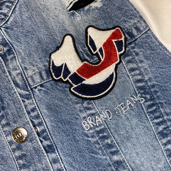 ✨TRUE RELIGION VARSITY DENIM CROP JACKET ✨ - Picture 14 of 16